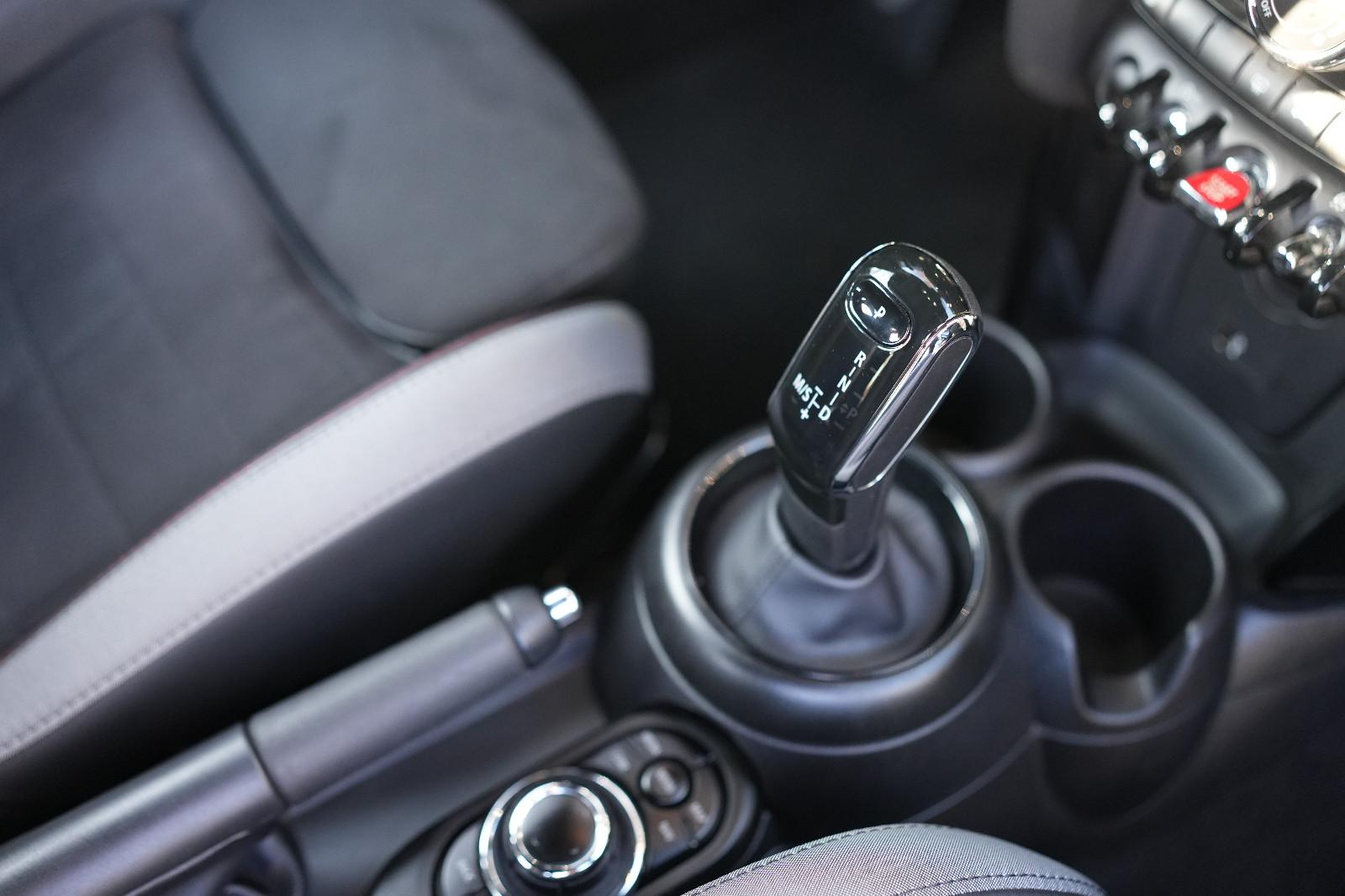 MINI Cooper John Cooper Works