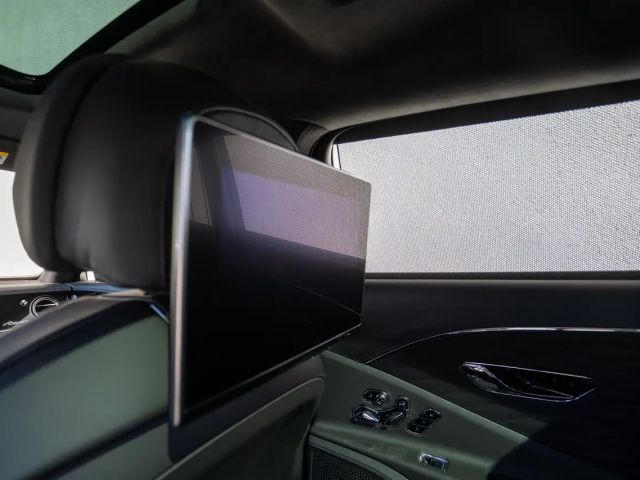 Bentley Flying Spur V8