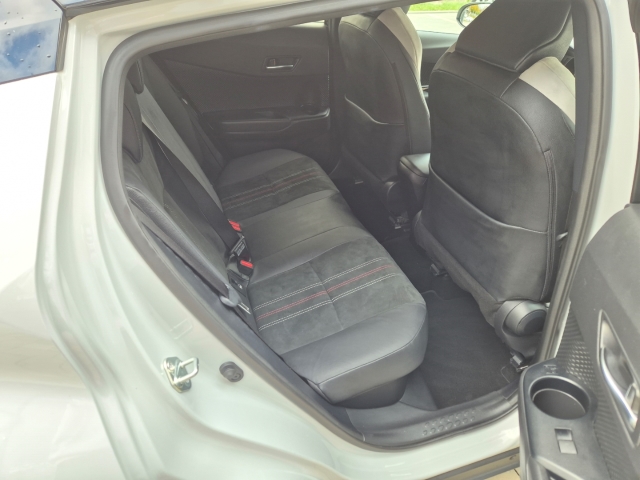 Toyota C-HR 5-deurs Basis