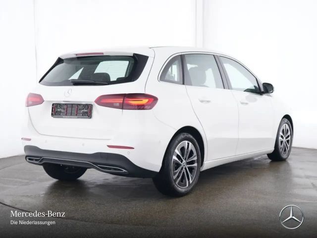 Mercedes-Benz B 200 Progressive Sedan