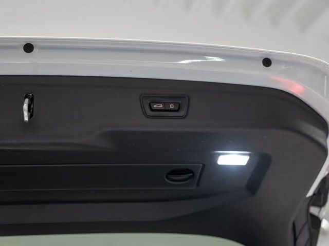 BMW 330 330e M-Sport Touring xDrive