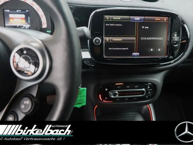 Smart EQ fortwo Cabrio JBL Prime