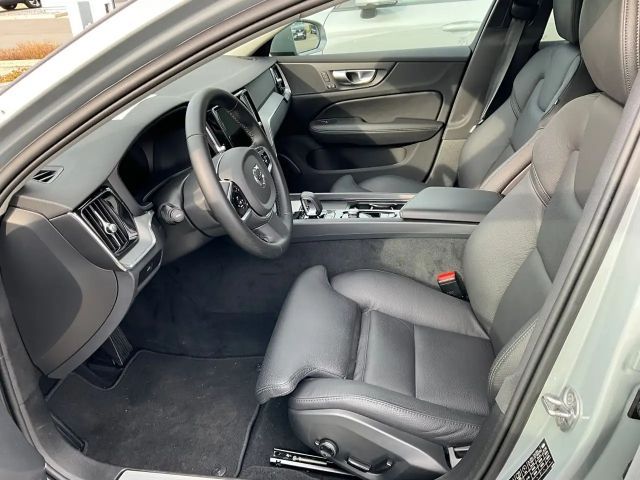 Volvo V60 Cross Country AWD Plus