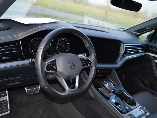 Volkswagen Touareg 4Motion R-Line