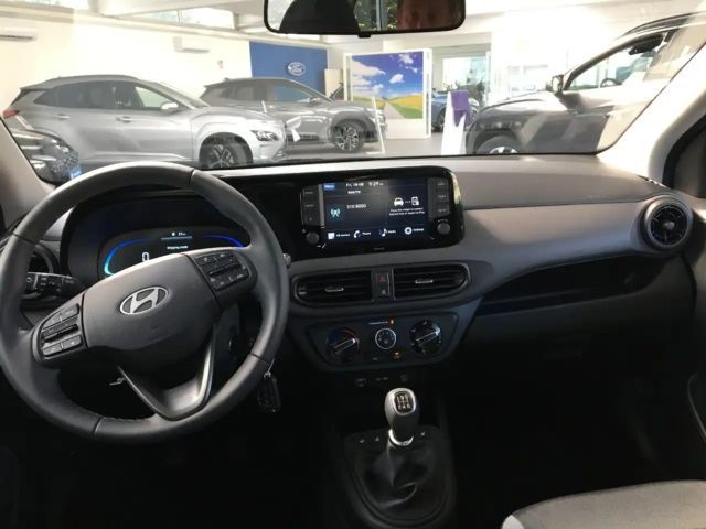 Hyundai i10 1,0 i Line Plus *Neuwertig*
