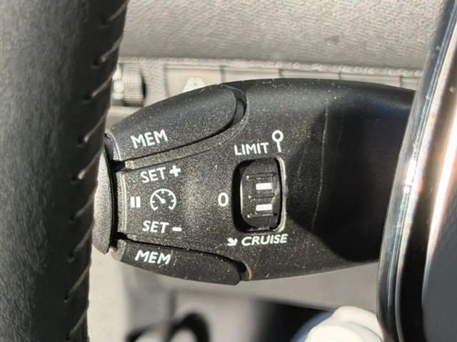 Peugeot 208 Allure Pack