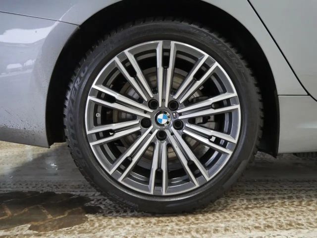 BMW 330 330e M-Sport Touring