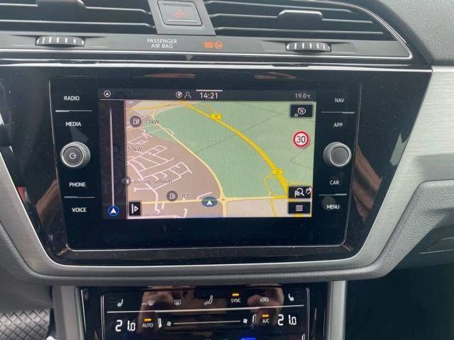 Volkswagen Touran 1.5 TSI DSG Plus