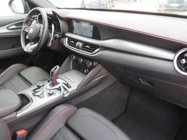 Alfa Romeo Stelvio Q4