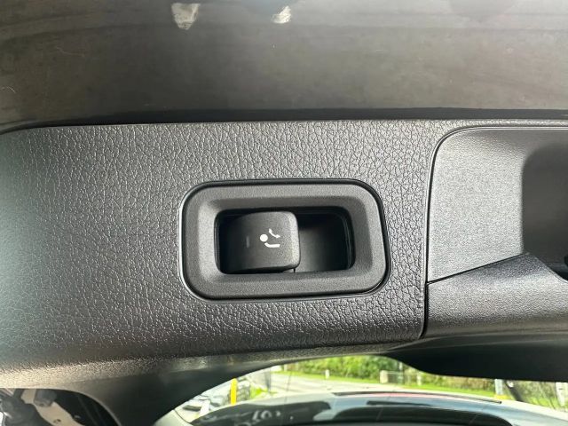 Mercedes-Benz GLB 180 Ö-Edition Aut. *AHV*LED*Navi*Park-Paket*