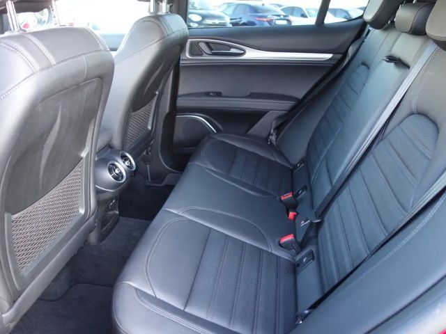 Alfa Romeo Stelvio Q4 Veloce