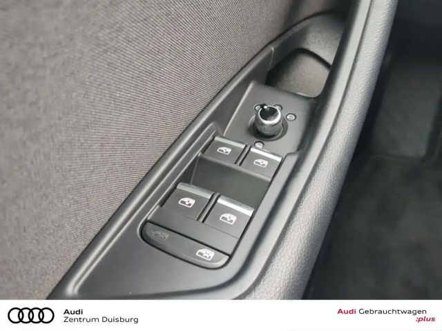 Audi A4 40 TFSI Avant S-Line