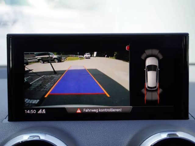 Audi Q2 35 TDI S-Line