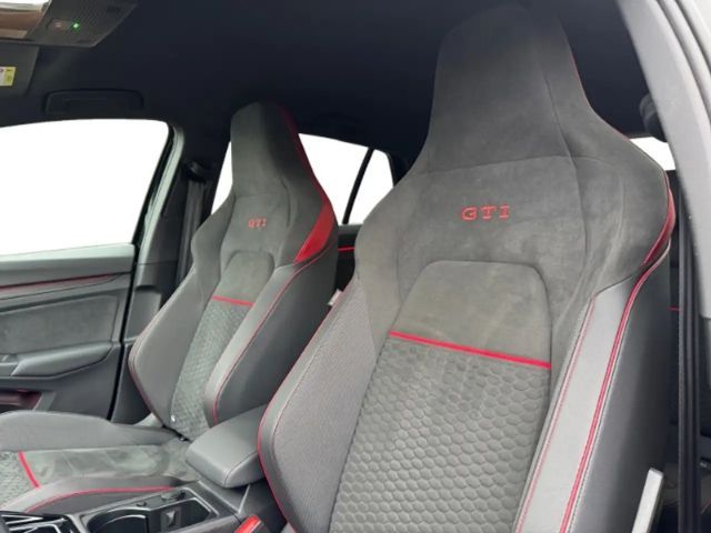 Volkswagen Golf 2.0 TSI DSG GTI IQ.Drive Pro