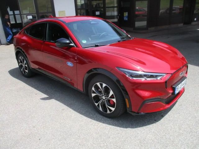 Ford Mustang Mach-E AWD Extended range