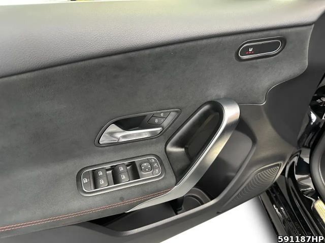 Mercedes-Benz A 200 AMG Line