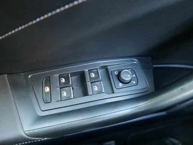 Volkswagen T-Roc 1.0 TSI R-Line