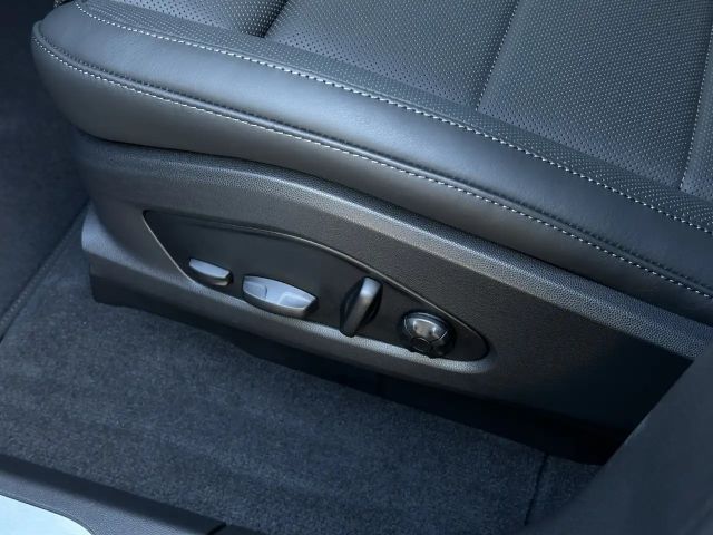 Porsche Macan PANO BOSE Sitzbelüftung