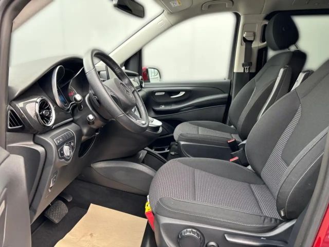 Mercedes-Benz V 220 4MATIC V 220 d