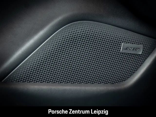 Porsche Taycan S Turbo