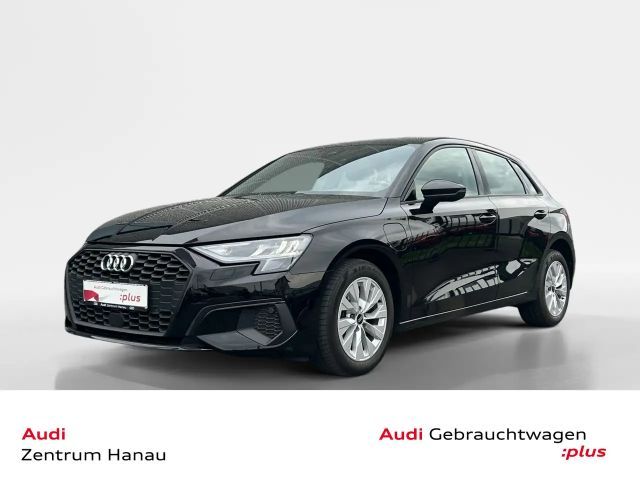 Audi A3 40 TFSI Hybride S-Tronic Sedan