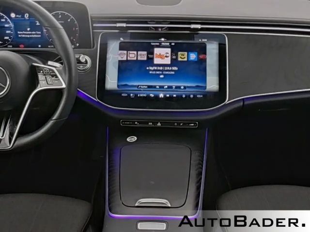 Mercedes-Benz E 220 AVANTGARDE E 220 d Estate