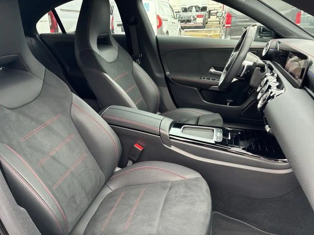 Mercedes-Benz CLA 200 AMG Line CLA 200 d Coupé