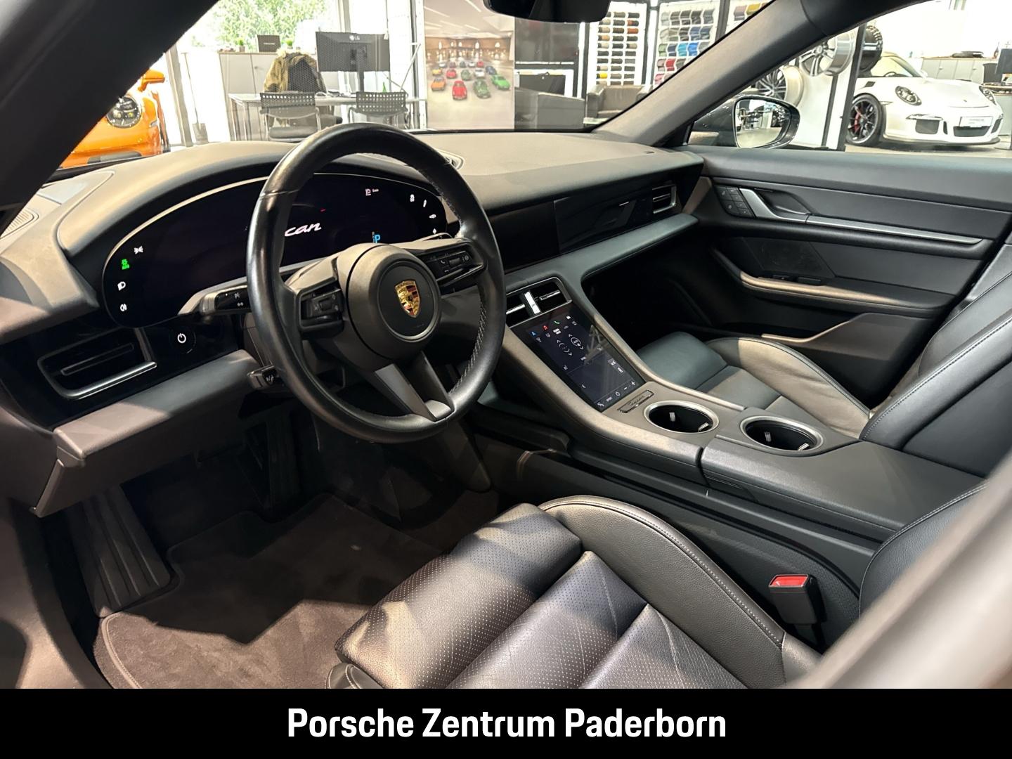 Porsche Taycan InnoDrive Head-Up Luftfederung 20-Zoll