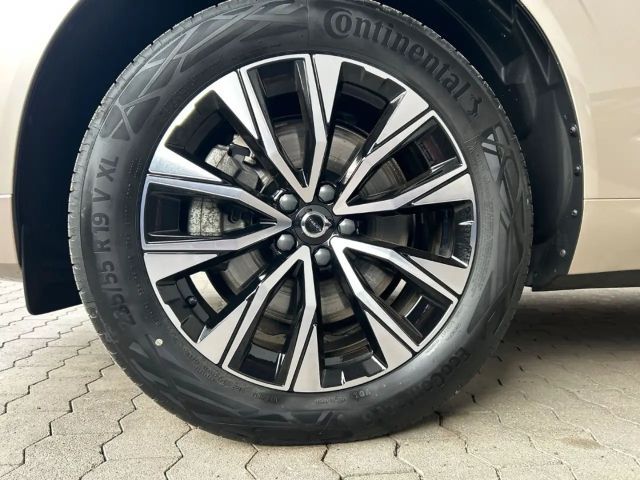 Volvo XC60 AWD Dark Plus