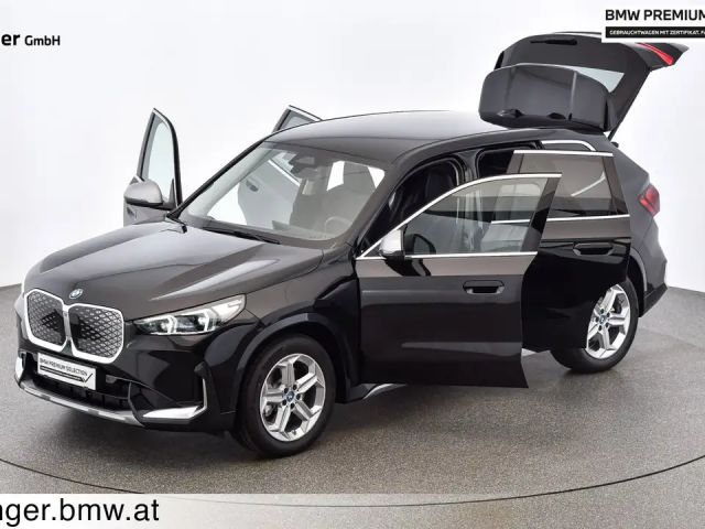 BMW iX1 xDrive30