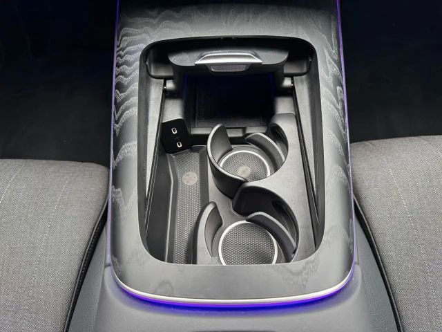 Mercedes-Benz E 220 AVANTGARDE E 220 d Estate