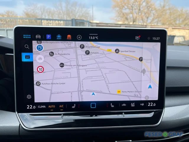 Volkswagen Golf Style