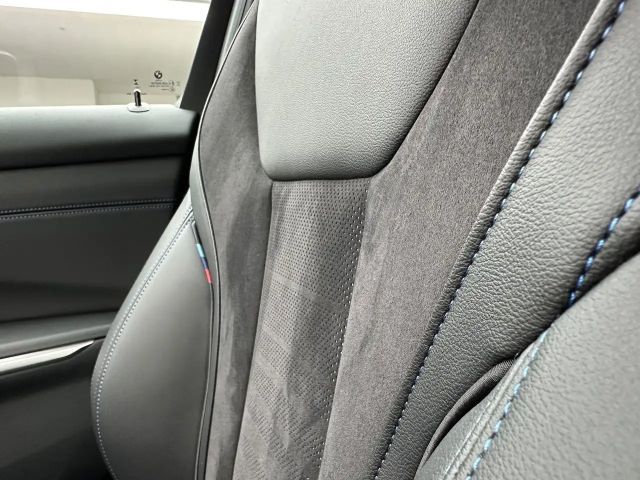 BMW 320 320d M-Sport Sedan xDrive