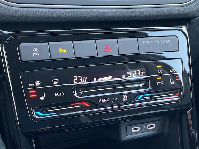 Volkswagen T-Cross 1.5 TSI DSG IQ.Drive