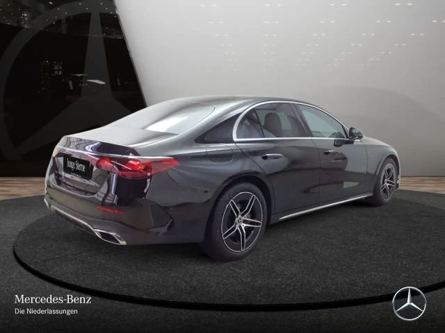 Mercedes-Benz E 200 AMG Line Sedan