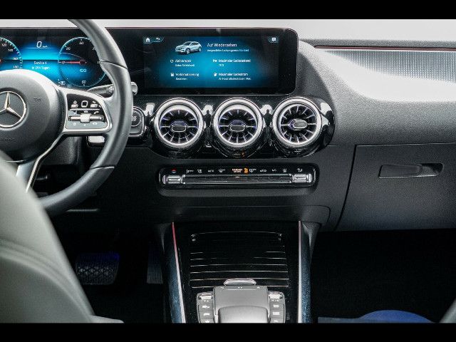 Mercedes-Benz EQA 300 4MATIC