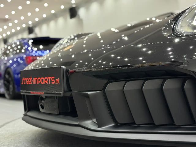 Porsche 992 Black Edition Coupé GTS