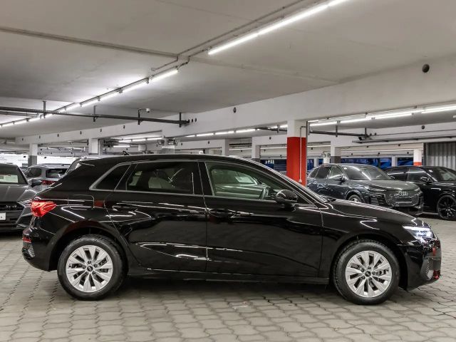 Audi A3 40 TFSI Hybride Sedan
