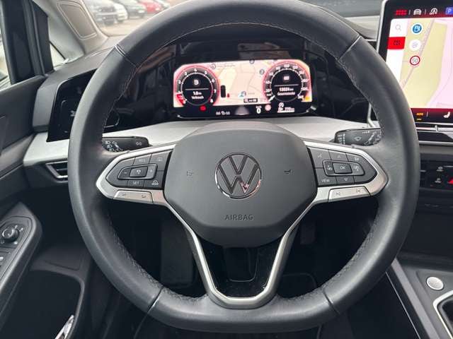 Volkswagen Golf Life Plus