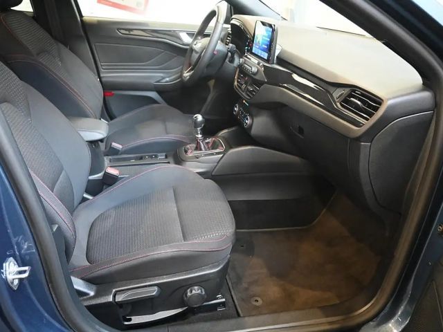 Ford Focus EcoBoost ST Line
