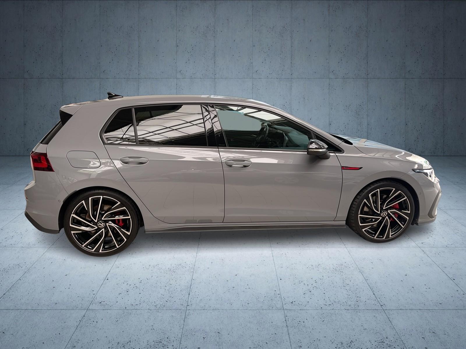 Volkswagen Golf 2.0 TSI DSG GTI Style