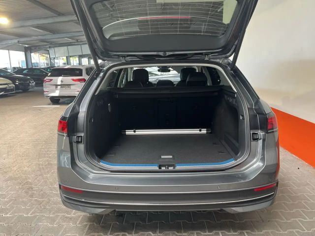 Volkswagen Passat 1.5 eTSI Business DSG Variant