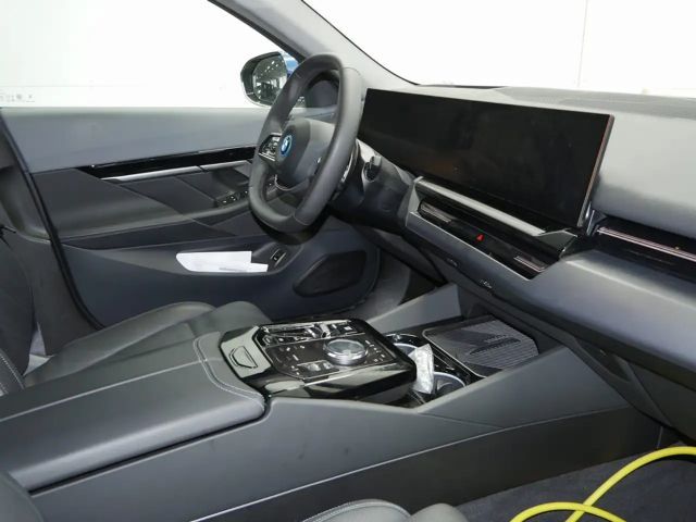 BMW 530 530e Touring xDrive