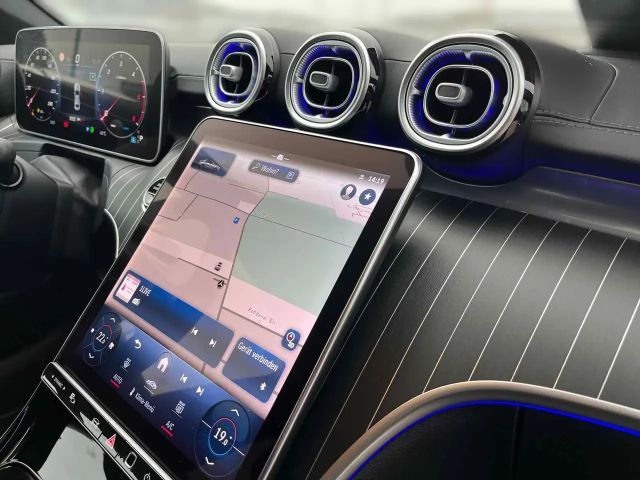 Mercedes-Benz C 220 AMG Line C 220 d Sedan