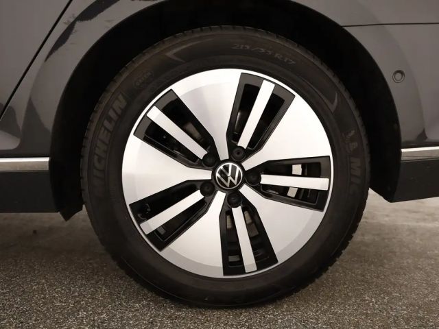 Volkswagen Passat GTE Variant