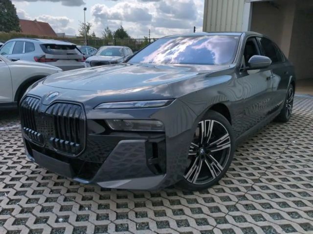 BMW i7 Sedan