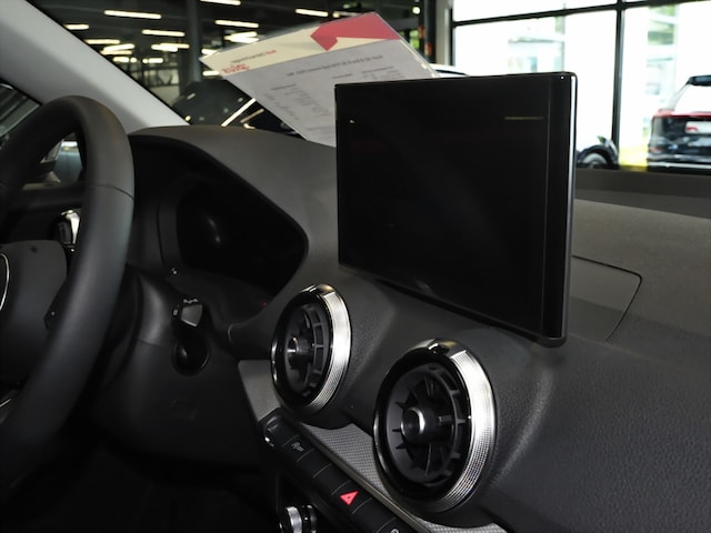 Audi Q2 30 TFSI S-Line