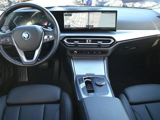 BMW 320 320e xDrive