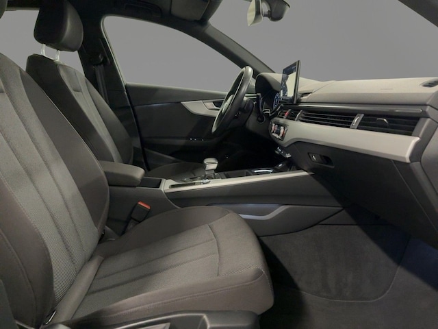 Audi A4 40 TDI S-Tronic Sedan