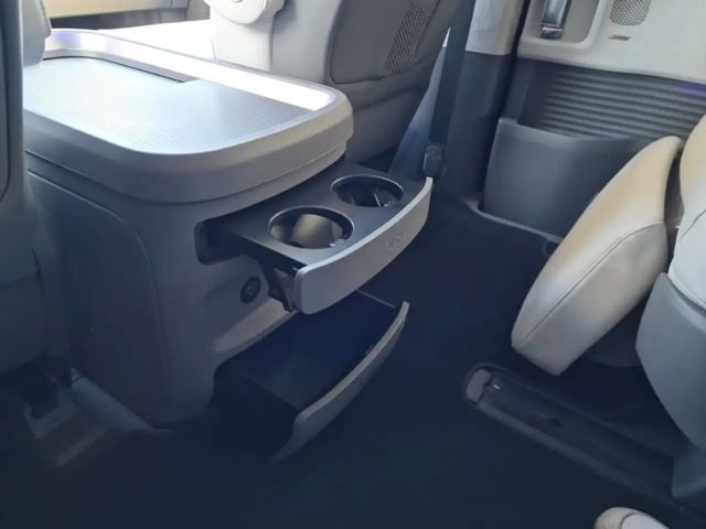 Hyundai Staria Signature Vierwielaandrijving